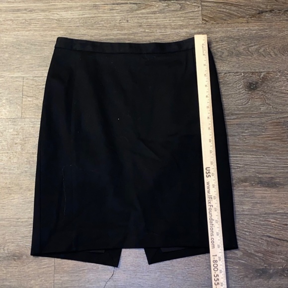 Express size 0 ladies black business skirt - Picture 5 of 5